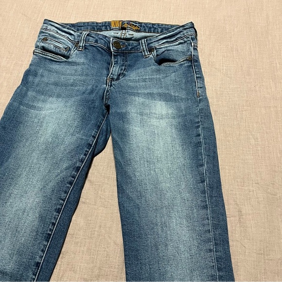 Kut from the Kloth Blue Straight Leg Jeans Size 4 Relaxed Boyfriend Distressed - Picture 4 of 8